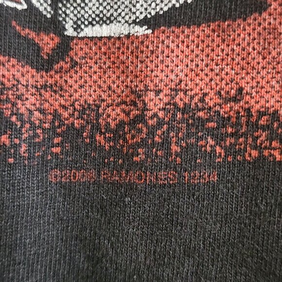 Ramones Shirt Youth Large Band Tee Punk Rock 2008 Graphic Music Vintage Style - Picture 3 of 10